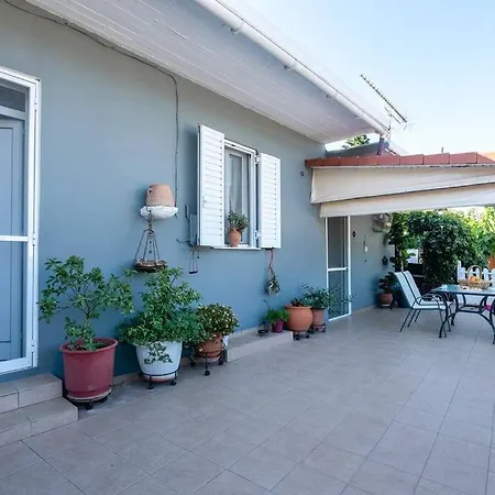 Pretty Cottage Home With Flower Yard & Bbq * Chania (Crete)